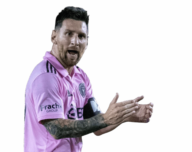 Lionel Messi speaking or directing while clapping his hands in the pink Inter Miami kit. Transparent PNG.